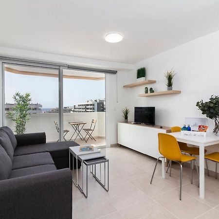 Homeforguest Modern And Recently Renovated Apartment In Arona Arona  Eksteriør bilde