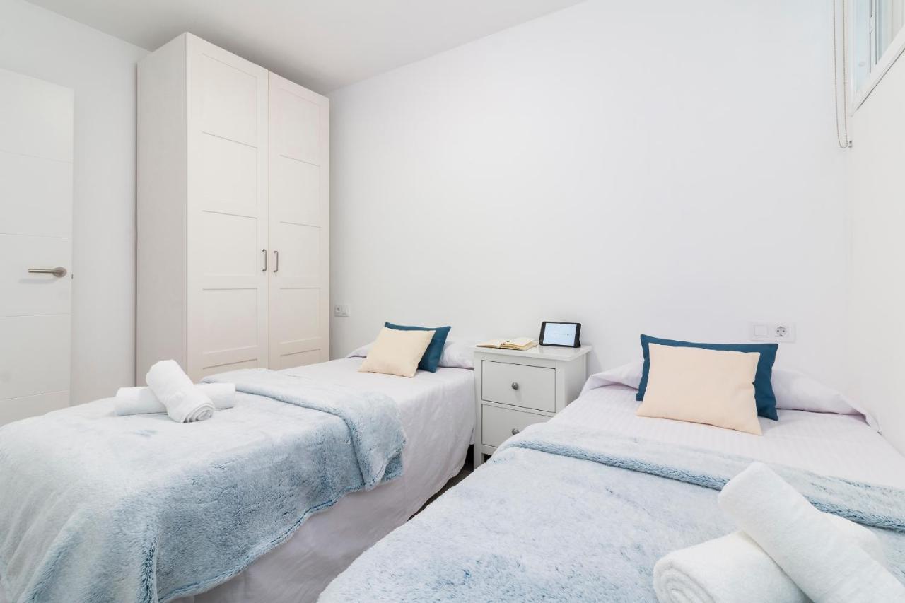 Homeforguest Modern And Recently Renovated Apartment In Arona Arona  Eksteriør bilde